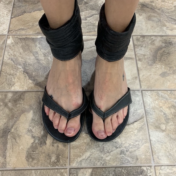 STEVE MADDEN Leather Sandals - Picture 2 of 14